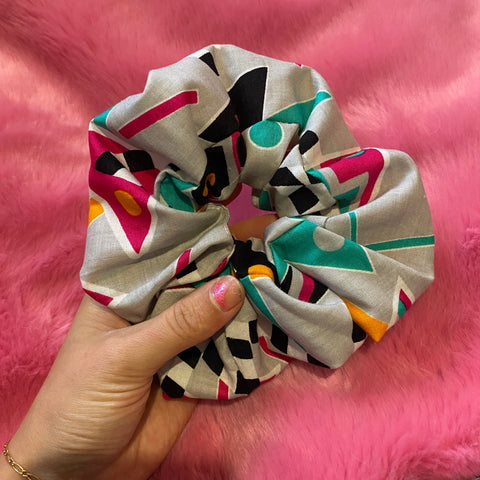 90’s scrunchie x1 - Made from reworked duvets!