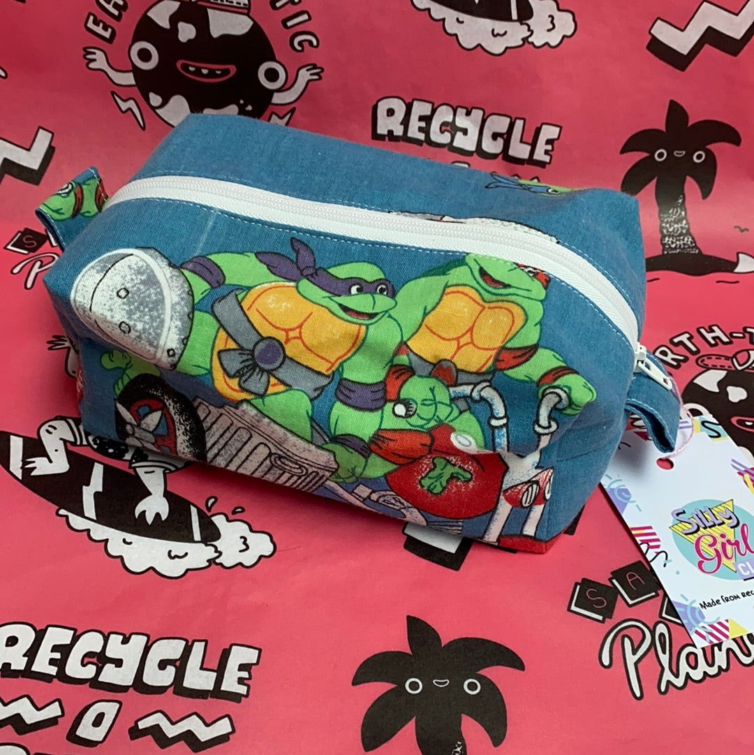 Make up bag / Pencil case