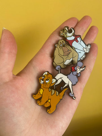 Vtg Oliver + Co Pin badges x 4