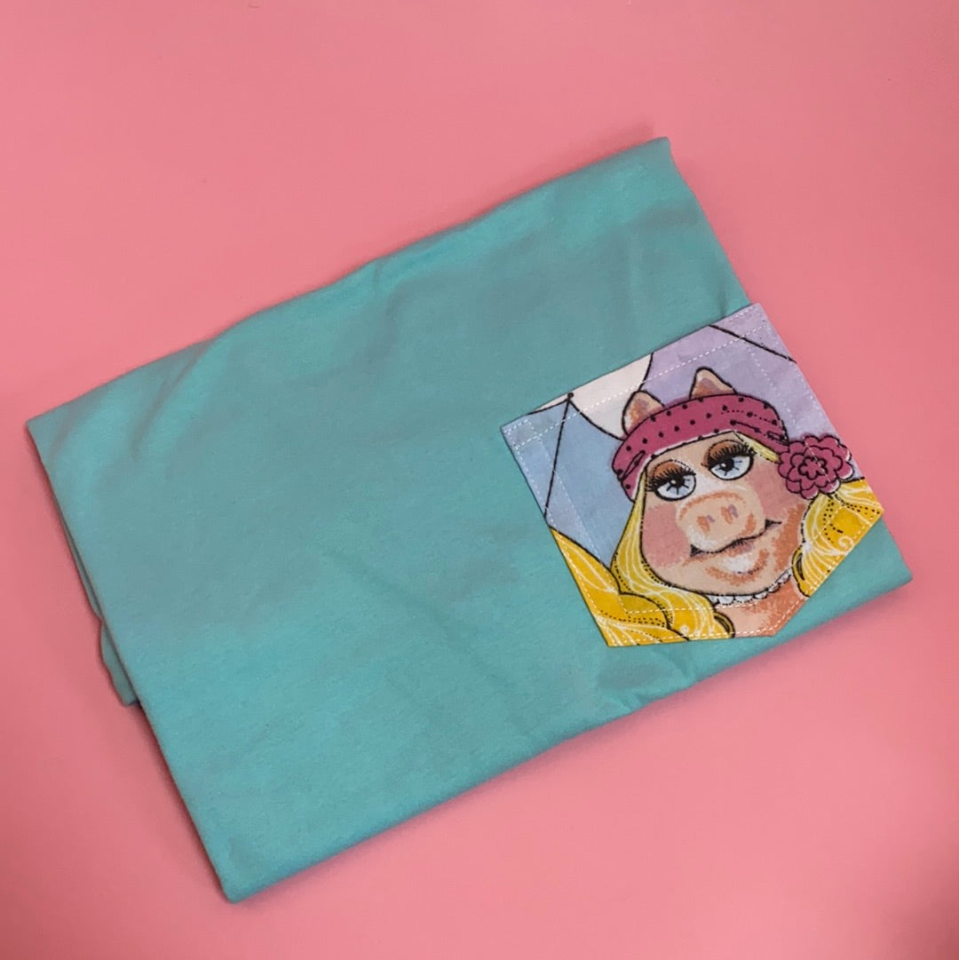 Pocket T-shirt. Ltd Edition - Size XS